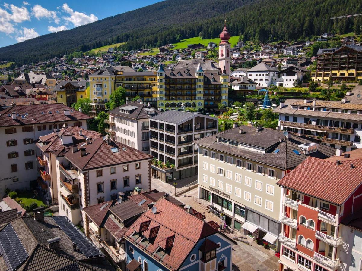 Aquila Dolomites Residence โอติเซ ภายนอก รูปภาพ