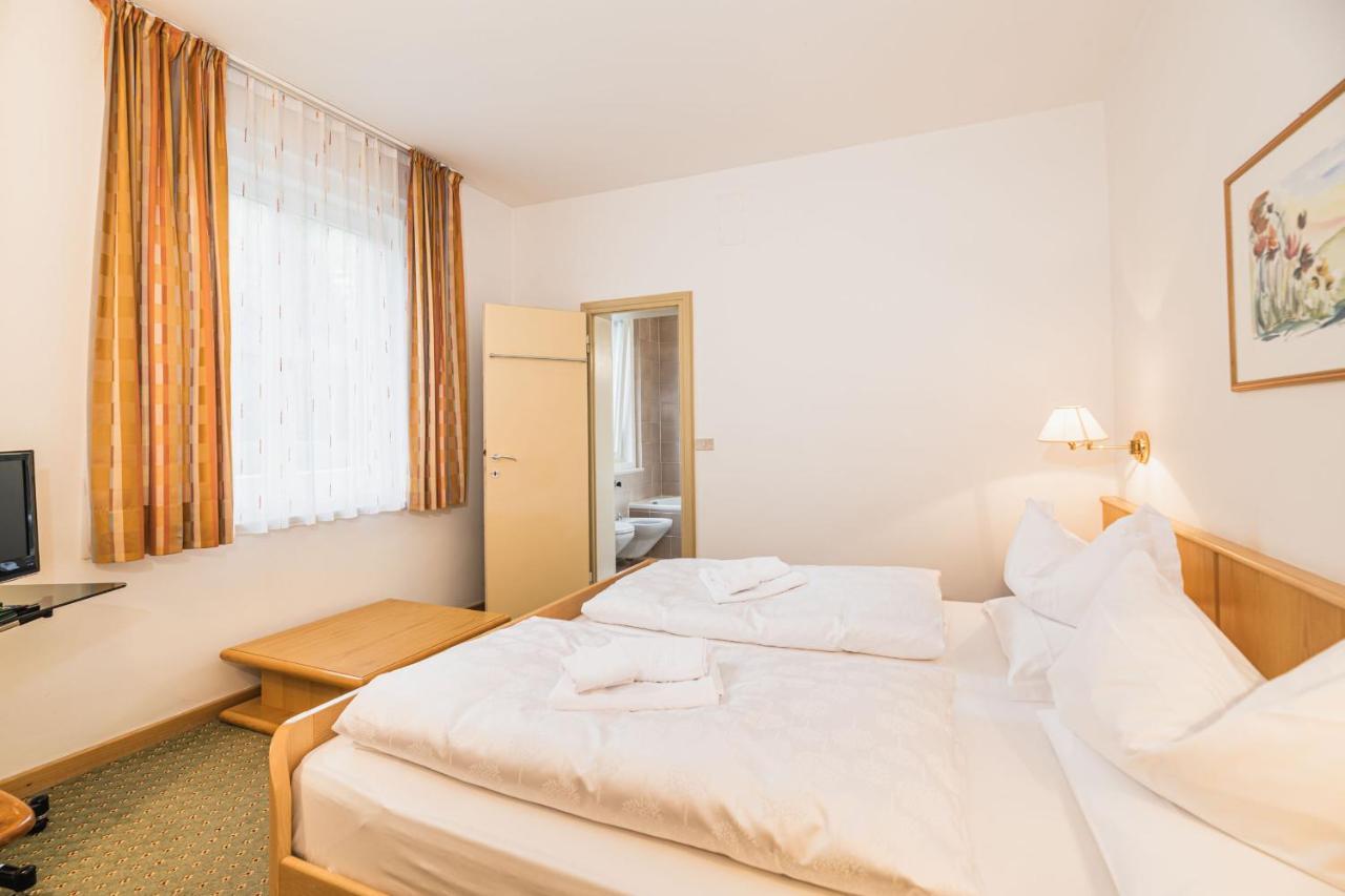 Aquila Dolomites Residence โอติเซ ภายนอก รูปภาพ